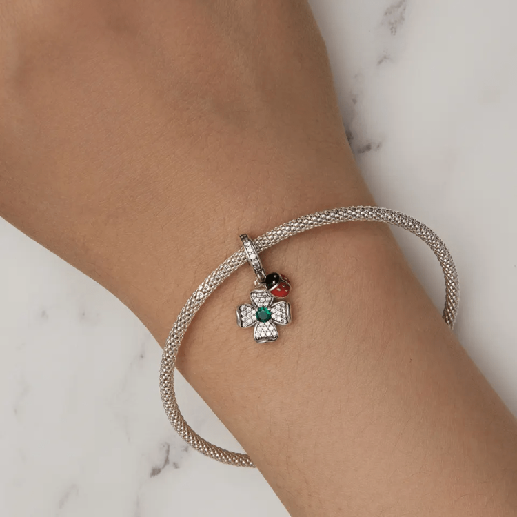 charms-zawieszka-koniczynka-biedronka-szczescie-srebro 925 -min (5).png