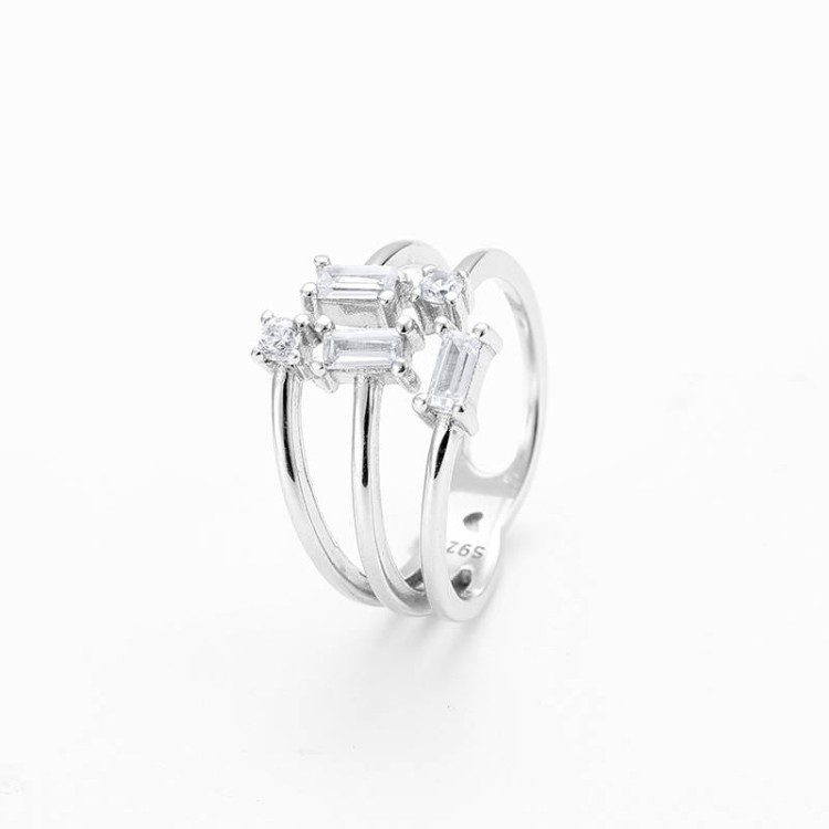 pierścionek-srebrny-pierscionek-cyrkonie-srebro 925 (4).JPG