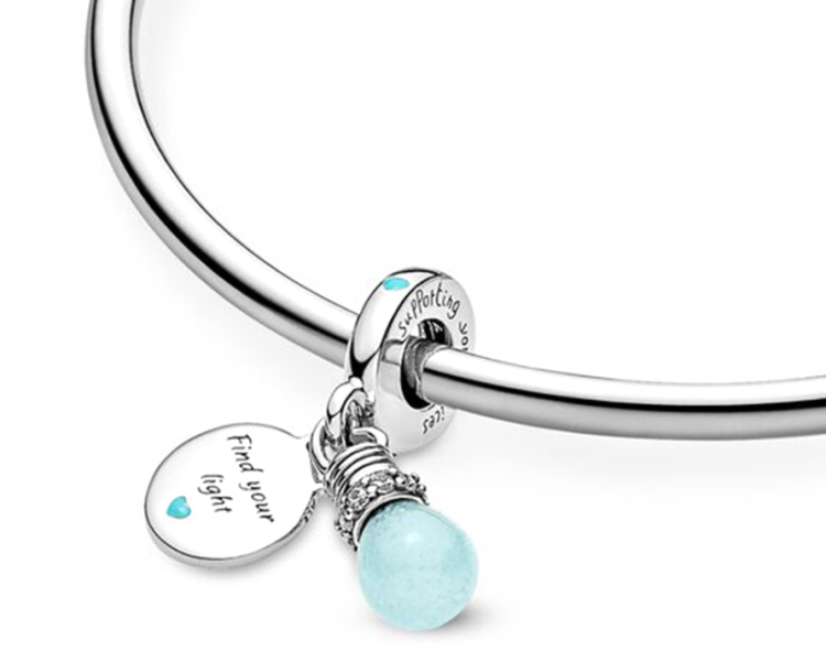 charms-zawieszka-charms-swiecaca-w-ciemnosci (4).png