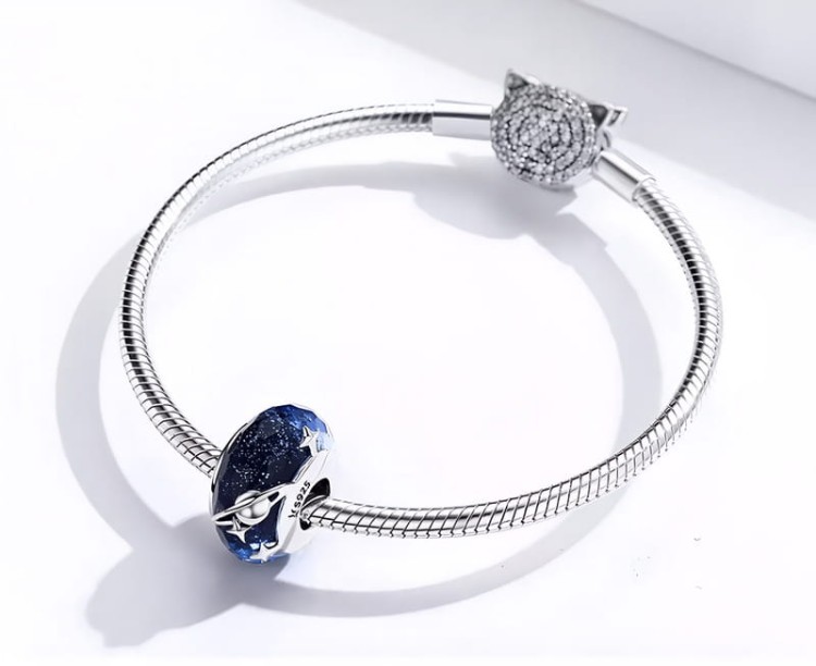 charms-zawieszka-charms-szklany-niebo-gwiazdy-planety.jpg