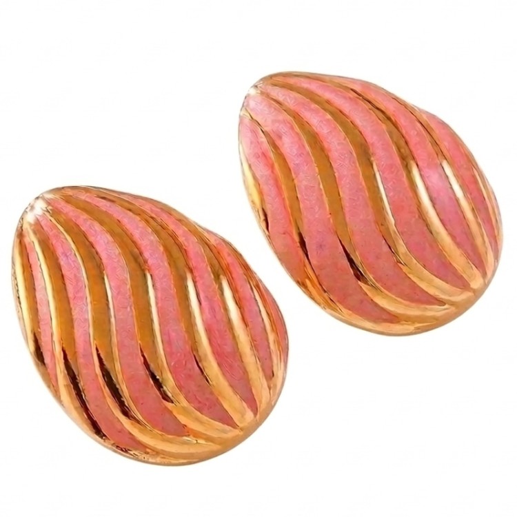 kolczyki-damskie-kolczyki-zlote-muszelki-rozowe-pozlacana-stal-szlachetna (3).jpg