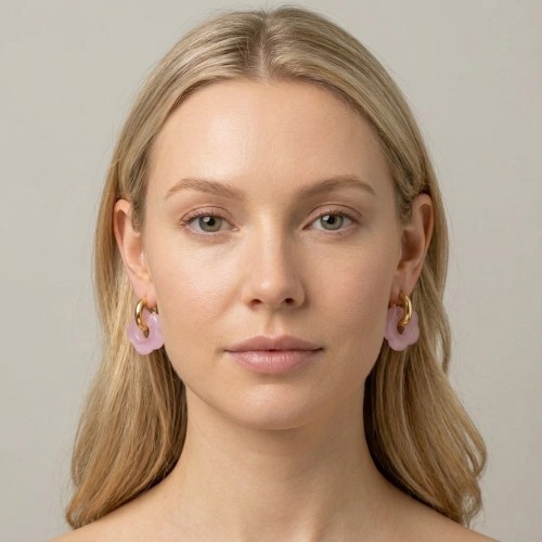 kolczyki-stalowe-kolczyki-zlote-kolorowe-kwiatek-pudrowy-pozlacana-stal-szlachetna (3).jpg