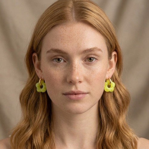 kolczyki-stalowe-kolczyki-zlote-kolorowe-kwiatek-seledynowy-pozlacana-stal-szlachetna (1).jpg