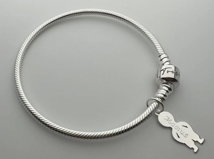 charms-grawerowany-zawieszka-srebro-prezent-na-dzien-mamy-925 (10).jpg