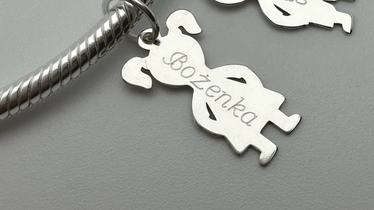 charms-grawerowany-zawieszka-srebro-prezent-na-pepkowe-925 (11).jpg