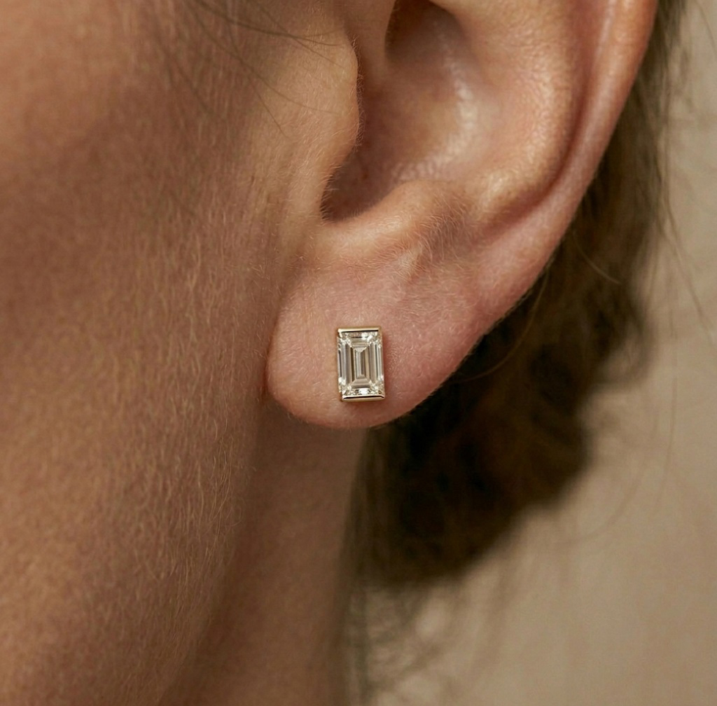 kolczyki-zlote-kolczyki-stalowe-prostokatne-kolorowe-cyrkonie-pozlacana-stal-szlachetna (2).jpg